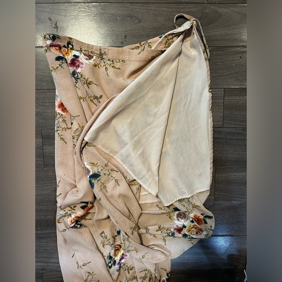 wrap skirt with floral design ! - Picture 3 of 4